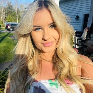 Meet your Posher, Cora